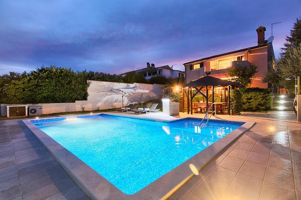 Premantura Olive Garden Villa Exterior photo