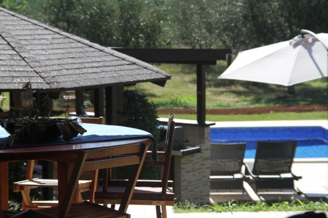 Premantura Olive Garden Villa Exterior photo