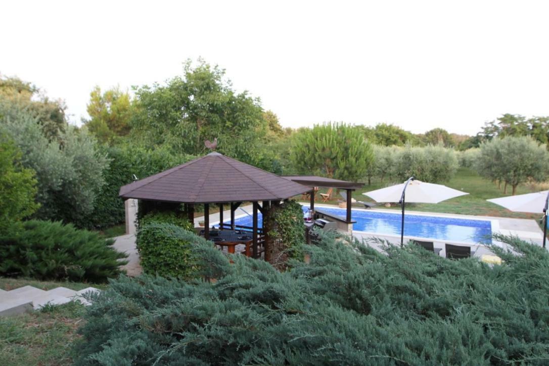 Premantura Olive Garden Villa Exterior photo