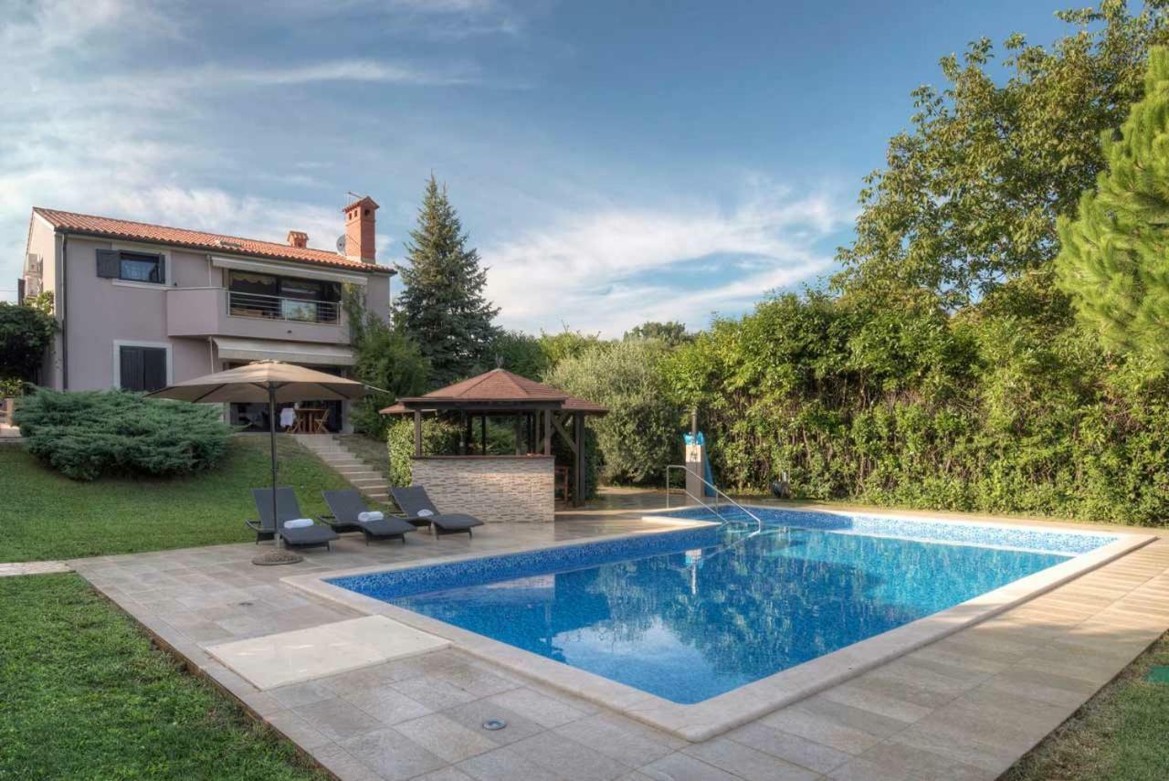 Premantura Olive Garden Villa Exterior photo